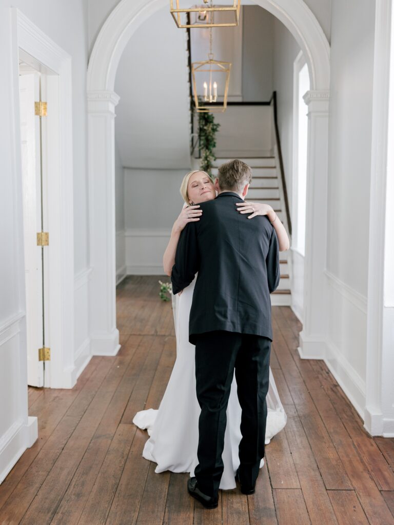 First look inside of the Gadsden House wedding venue in Charleston