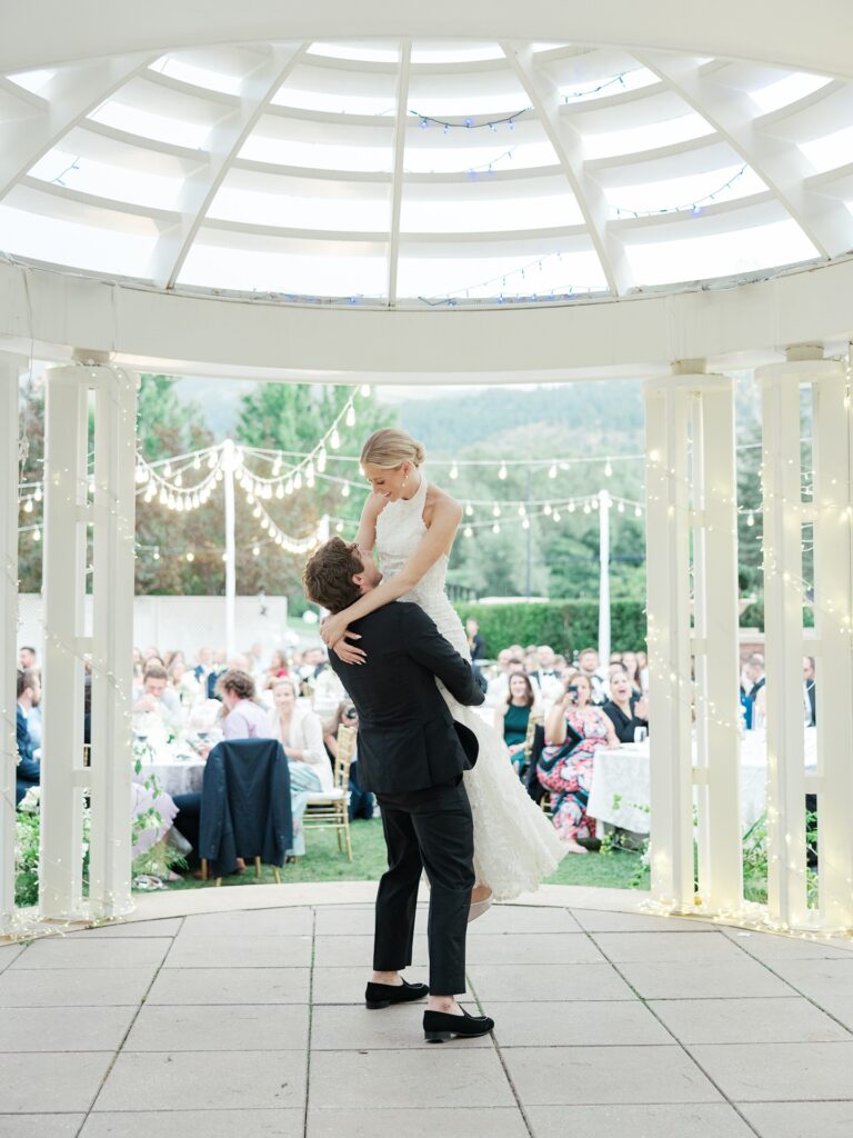 Summer evening wedding at the St Julien Hotel in Boulder with outdoor dining and mountain views
